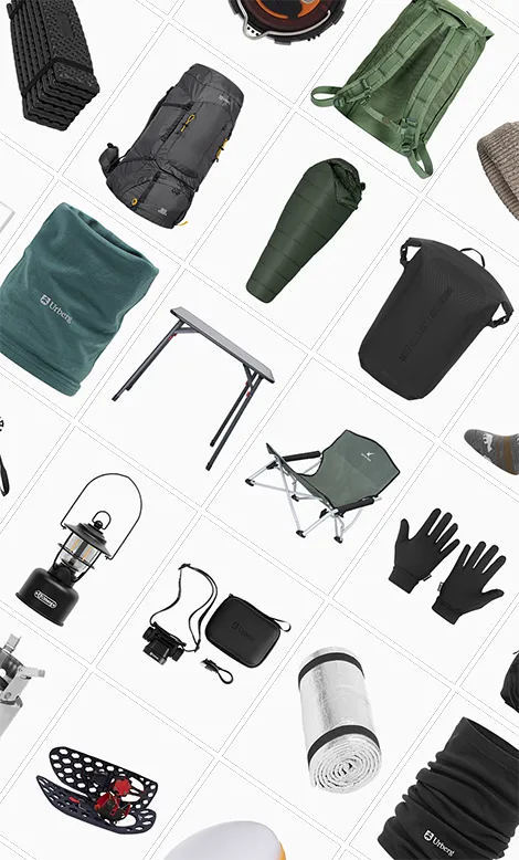 Sammanställd bildgrid med friluftsprodukter i separata rutor, där varje produkt presenteras frilagd mot ljus bakgrund. Bilden används som exempel i en guide om produktfotografering för att visa hur olika produktbilder kan struktureras och kombineras i en enhetlig visuell layout för översikter, kategorisidor och informationsinnehåll inom e-handel.